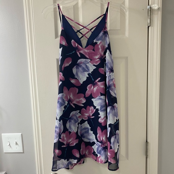 Floral dress - Picture 1 of 3